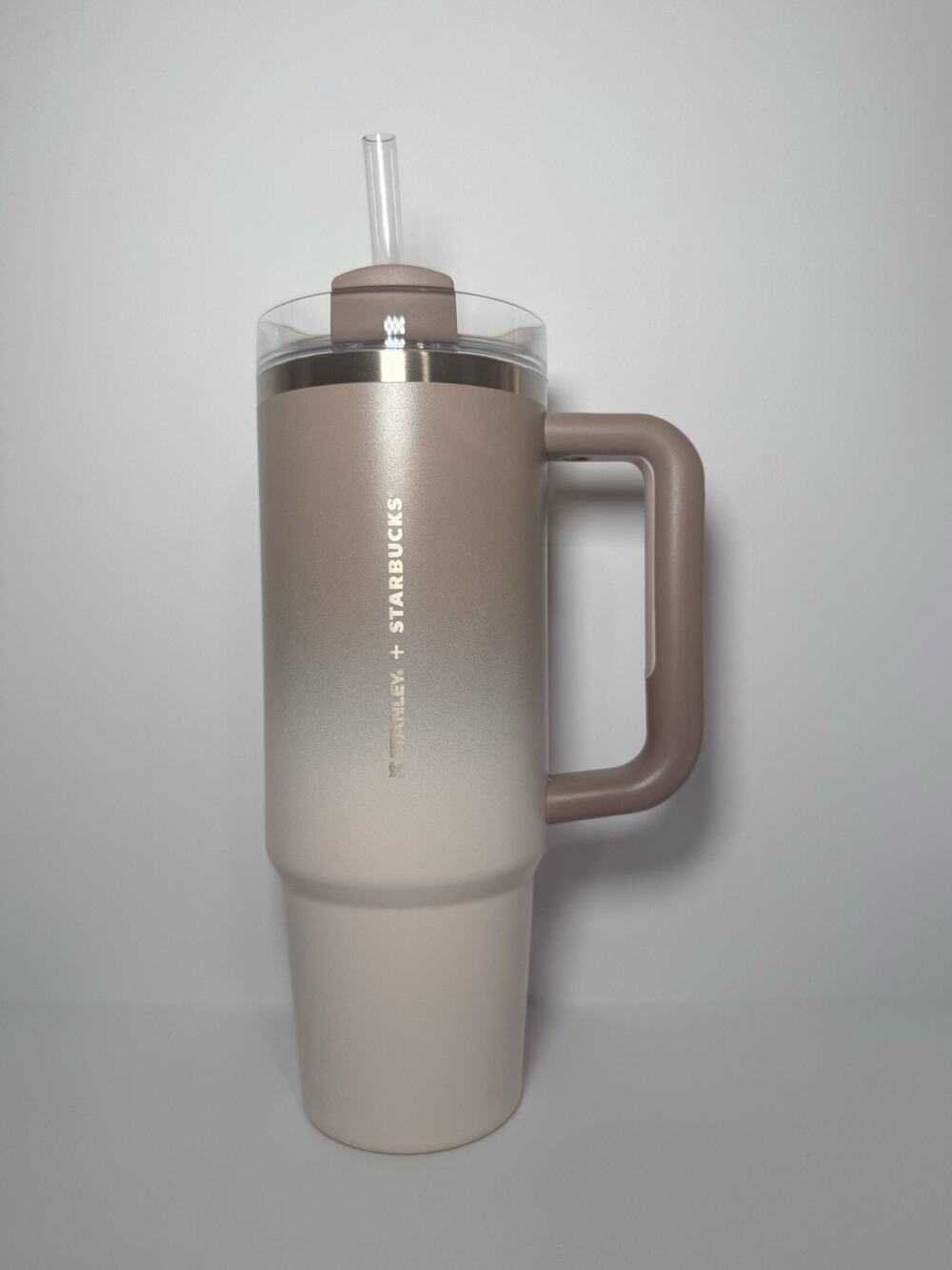 Stanley X Starbucks Hong Kong Exclusive MOCHA MOUSSE 30oz Quencher Tumbler BNWT
